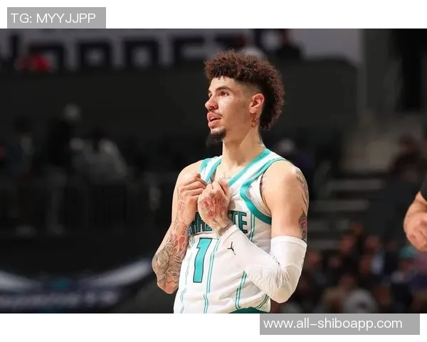 拉梅洛鲍尔半场表现糟糕仅得5分正负值惨淡21引发球迷热议